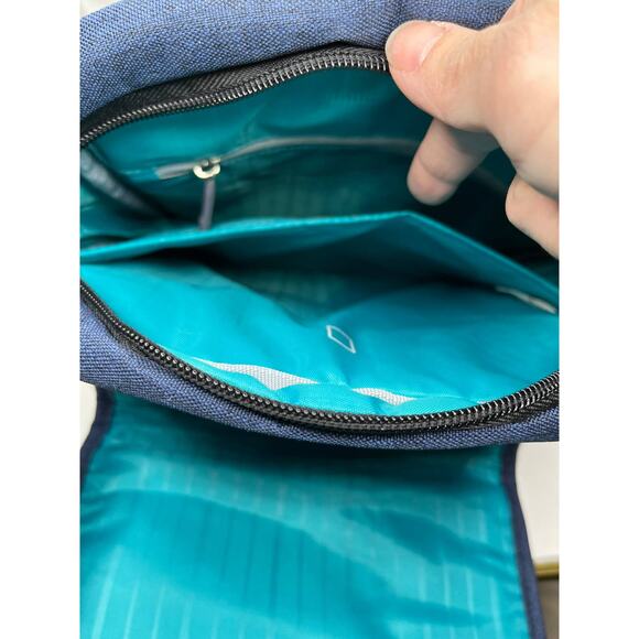 NWOT Kroser Tablet Crossbody Case - Picture 5 of 6